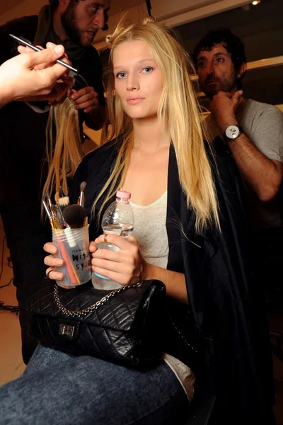 Look 11